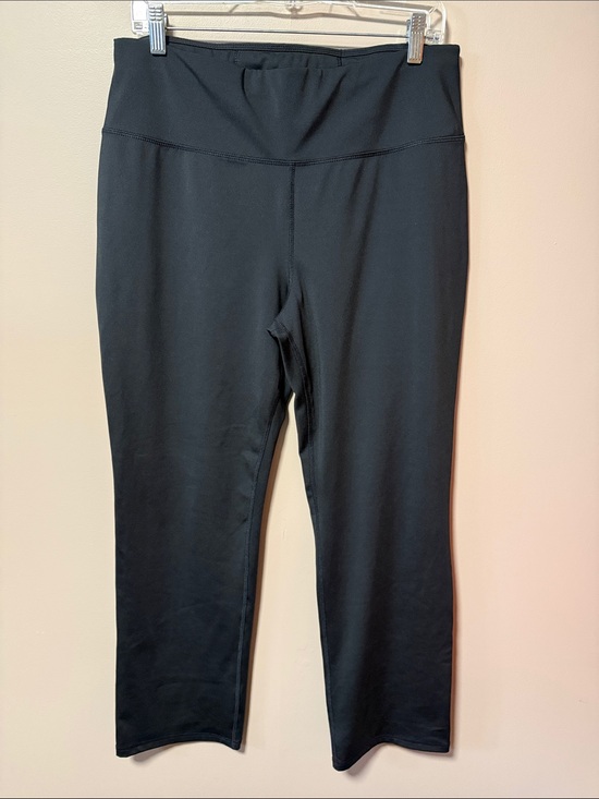 Avia Pants - Avia Black High-Rise Athletic Capri Leggings